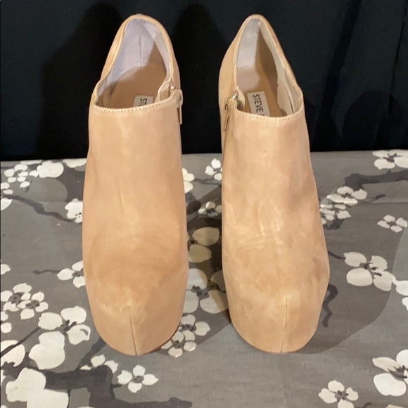 NWT STEVE MADDEN Vippper Suede Plarform Heels - Picture 4 of 11
